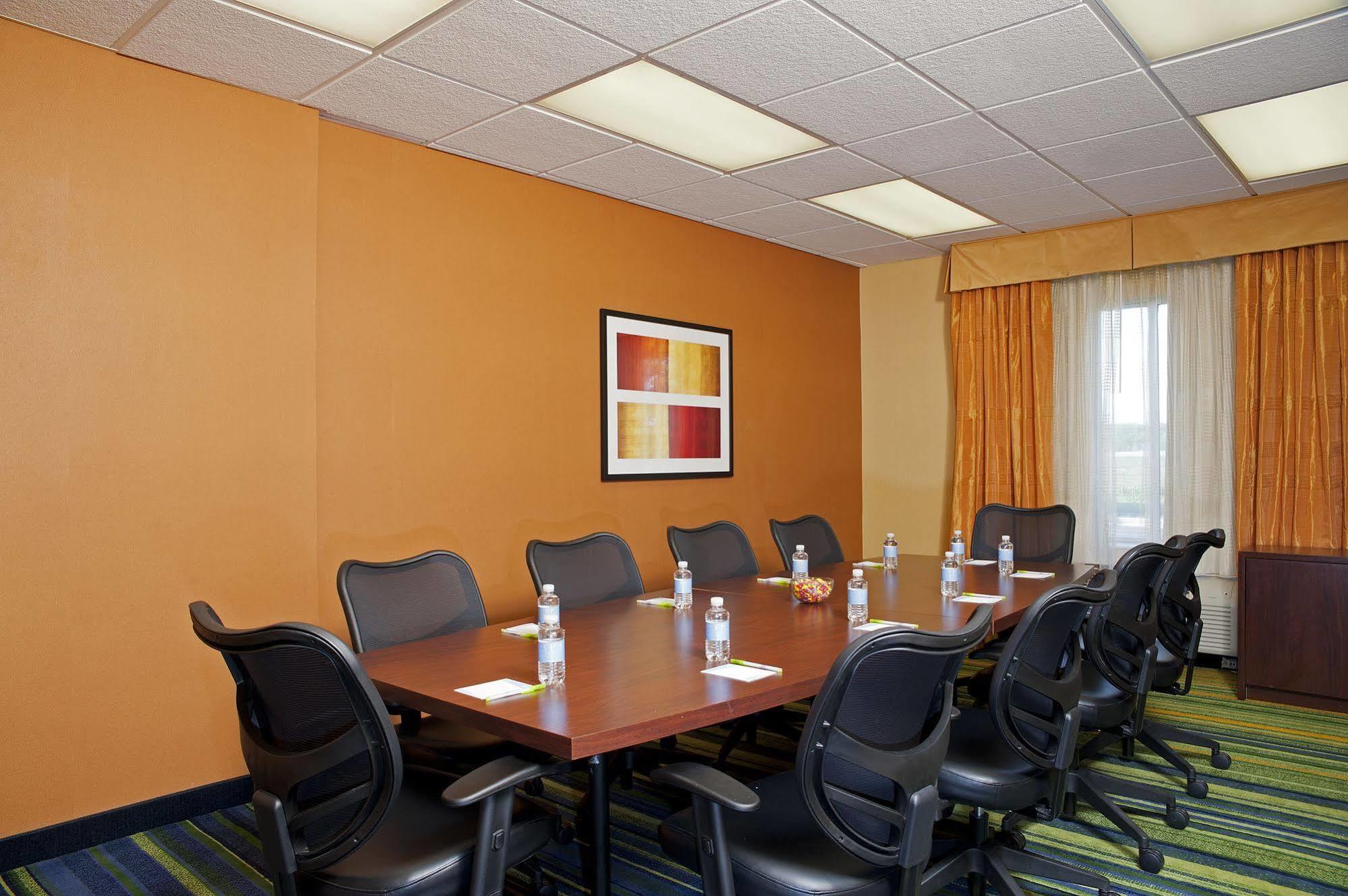 Fairfield Inn & Suites By Marriott Chicago Naperville Exterior photo